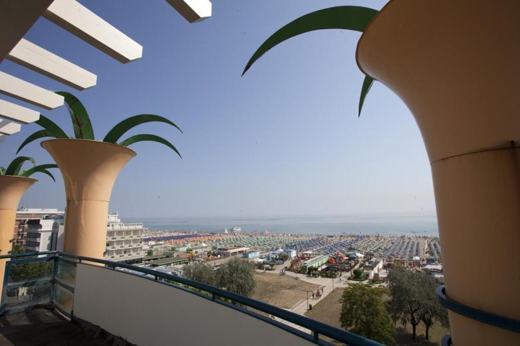 Hotel Palm Beach B&B Sea View Rimini Exterior photo